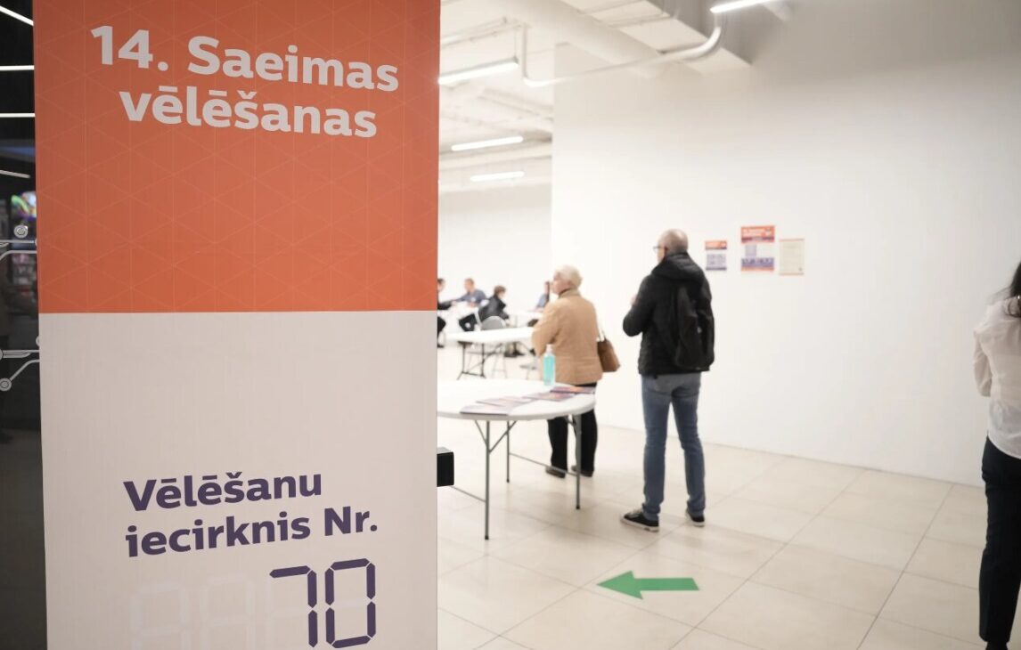 Vēlēšanu komisiju locekļu atalgojumu Saeimas vēlēšanās palielina par 12,5%