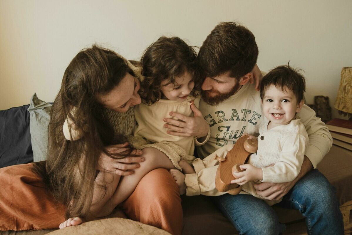 Noraida opozīcijas partijas ieceri no IIN atbrīvot vecākus, kuru apgādībā ir trīs vai vairāk bērni