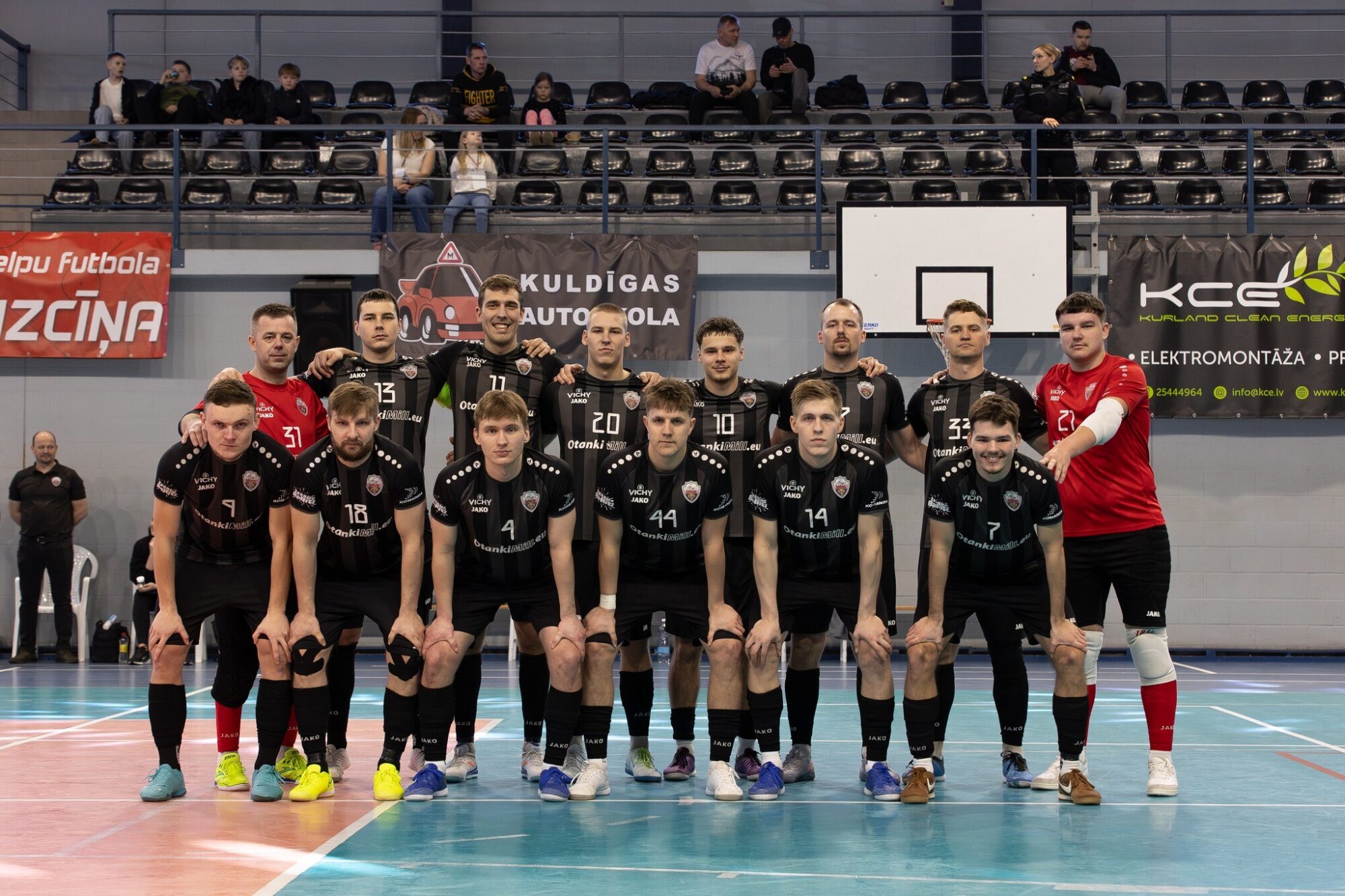 Telpu futbola virslīgas jaunajai sezonai gatavojas deviņi klubi