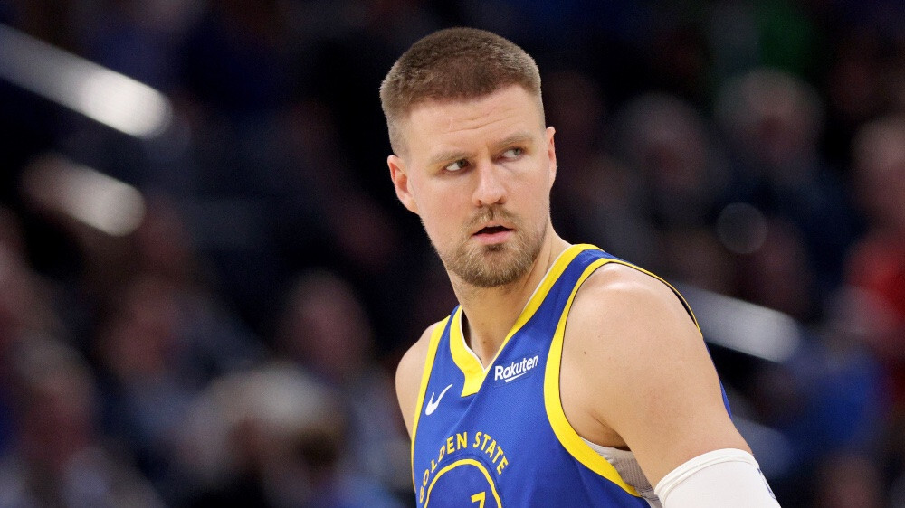 Porziņģis un “Warriors” viesosies pie traumu satricinātās Austrumu līderes “Pistons”