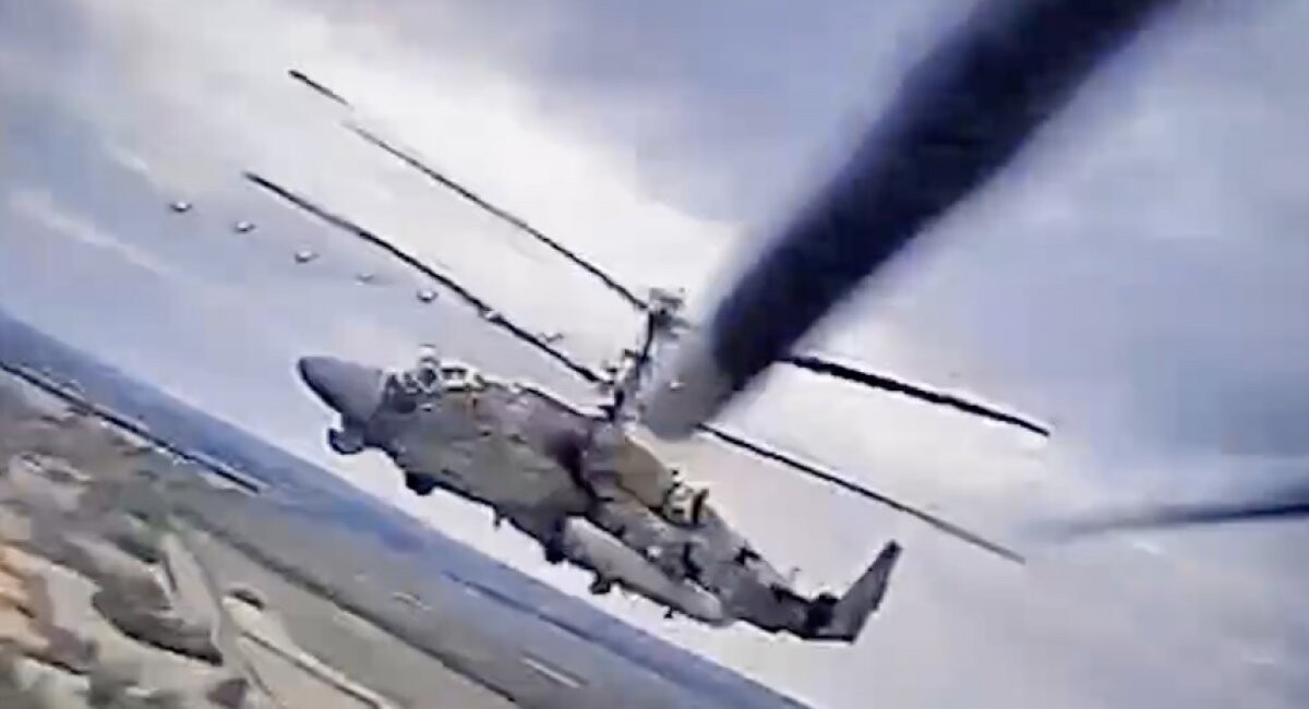 Ukraiņi notriekuši krievu helikopteru “Ka-52”