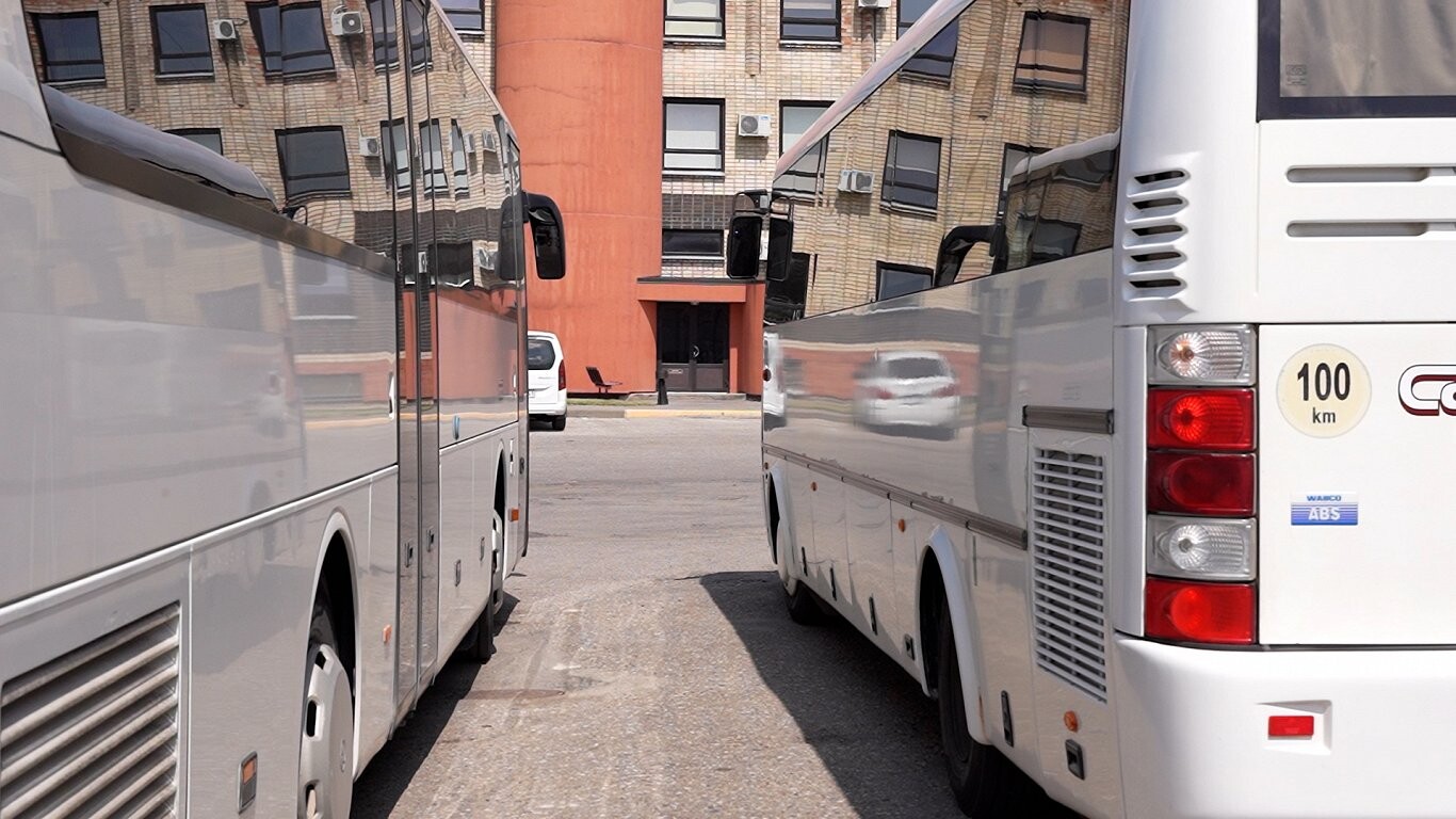Sabiedriskā transporta maršrutu tīklā šogad plāno samazinājumu, bet mazāku par sākotnējiem plāniem