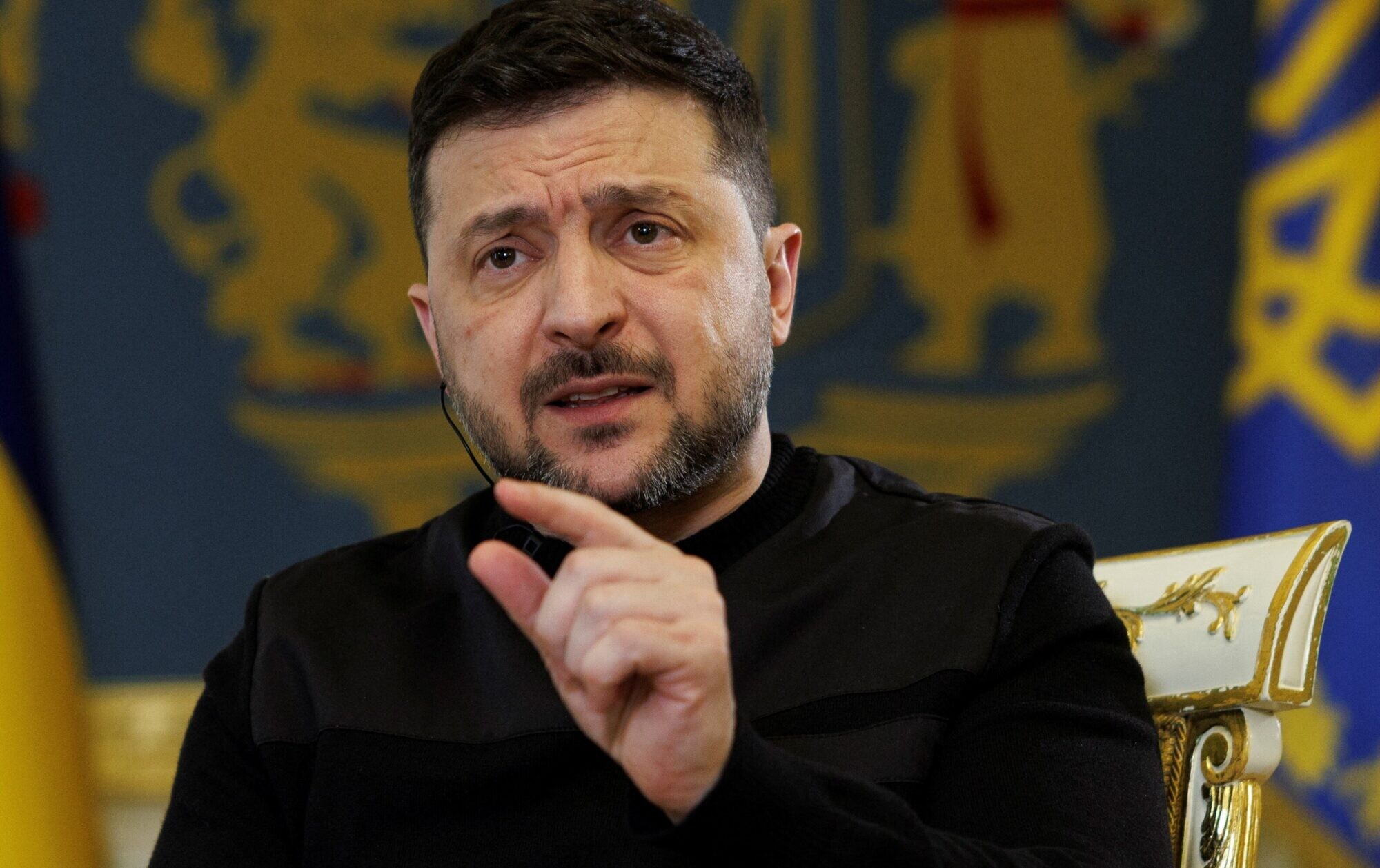 Zelenskis: Krievija pieprasa Ukrainai atkāpties no Donbasa divu mēnešu laikā