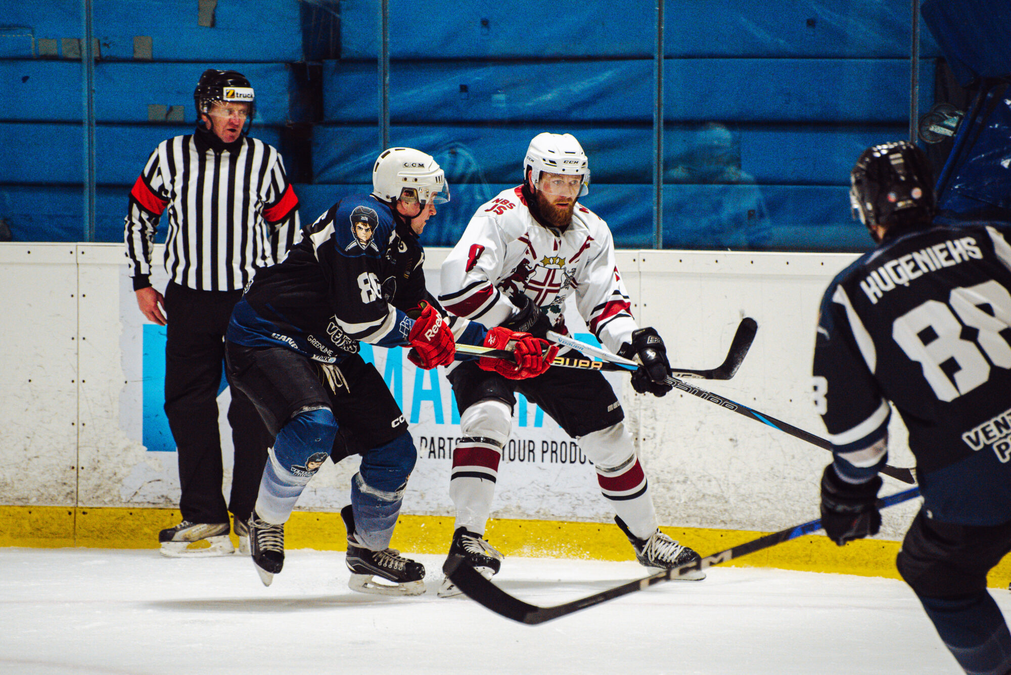 Foto: Noslēgusies Livonijas hokeja līgas regulārā sezona un zināmi “play-off” pāri