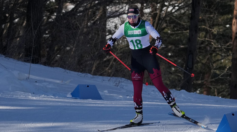 Slēpotāja Kaparkalēja pasaules junioru čempionātā 20 kilometros izcīna 45. vietu