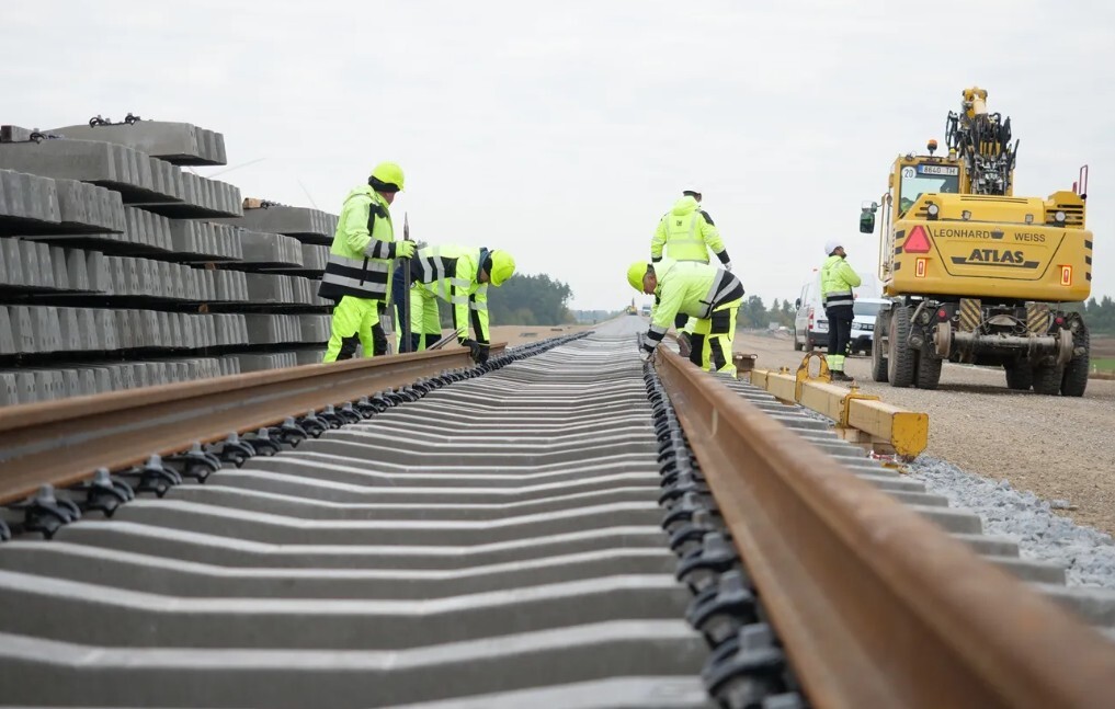 “Rail Baltica” pamattrases būvnieks dienvidu posmā iesaistījis vairāk nekā 20 vietējos apakšuzņēmējus