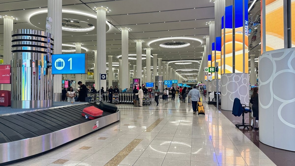 Dubaijas lidosta pakāpeniski atsāk lidojumus