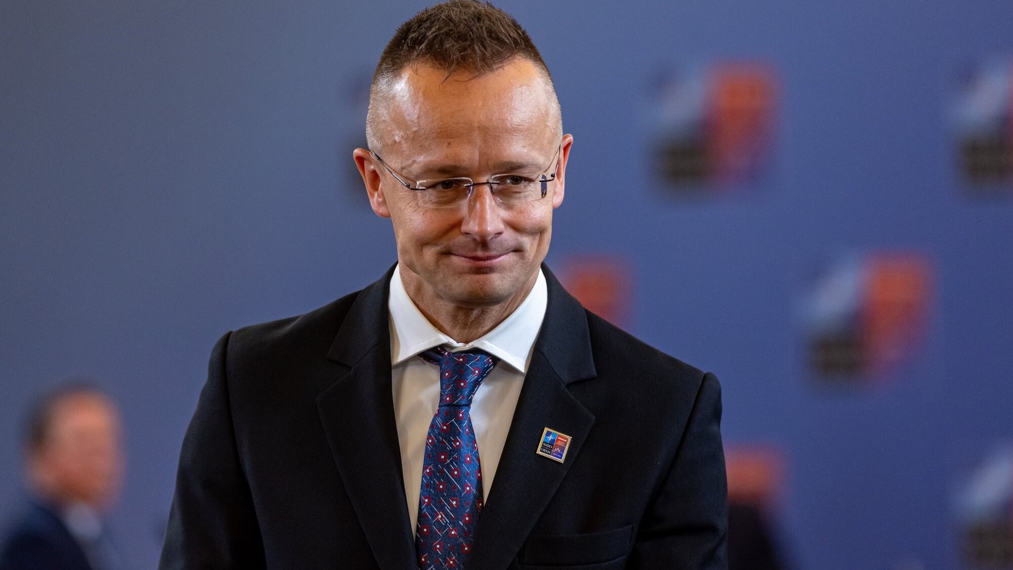 Sijārto: Venss apmeklēs Ungāriju pirms vēlēšanām
