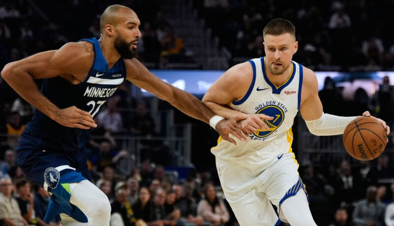 Video: Porziņģis gūst 20 punktus “Warriors” zaudējumā “Timberwolves” komandai