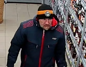 Policija Liepājā skaidro vīrieša identitāti