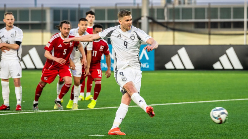 Video: Latvijas futbolisti pirmajā pārspēlē par vietu UEFA Nāciju līgas trešajā divīzijā izcīna uzvaru