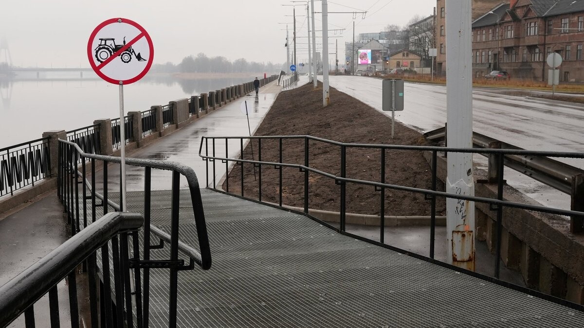 Mūkusalas promenādes margu pasētā lietots neatbilstošas stiprības klases betons