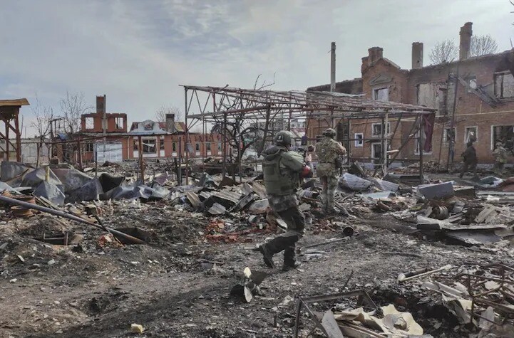 Krievija uzbrukusi Ukrainai ar 117 droniem un divām raķetēm