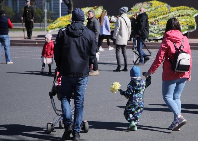 Opozīcijas partija rosina no IIN atbrīvot vecākus, kuru apgādībā ir četri vai vairāk bērni