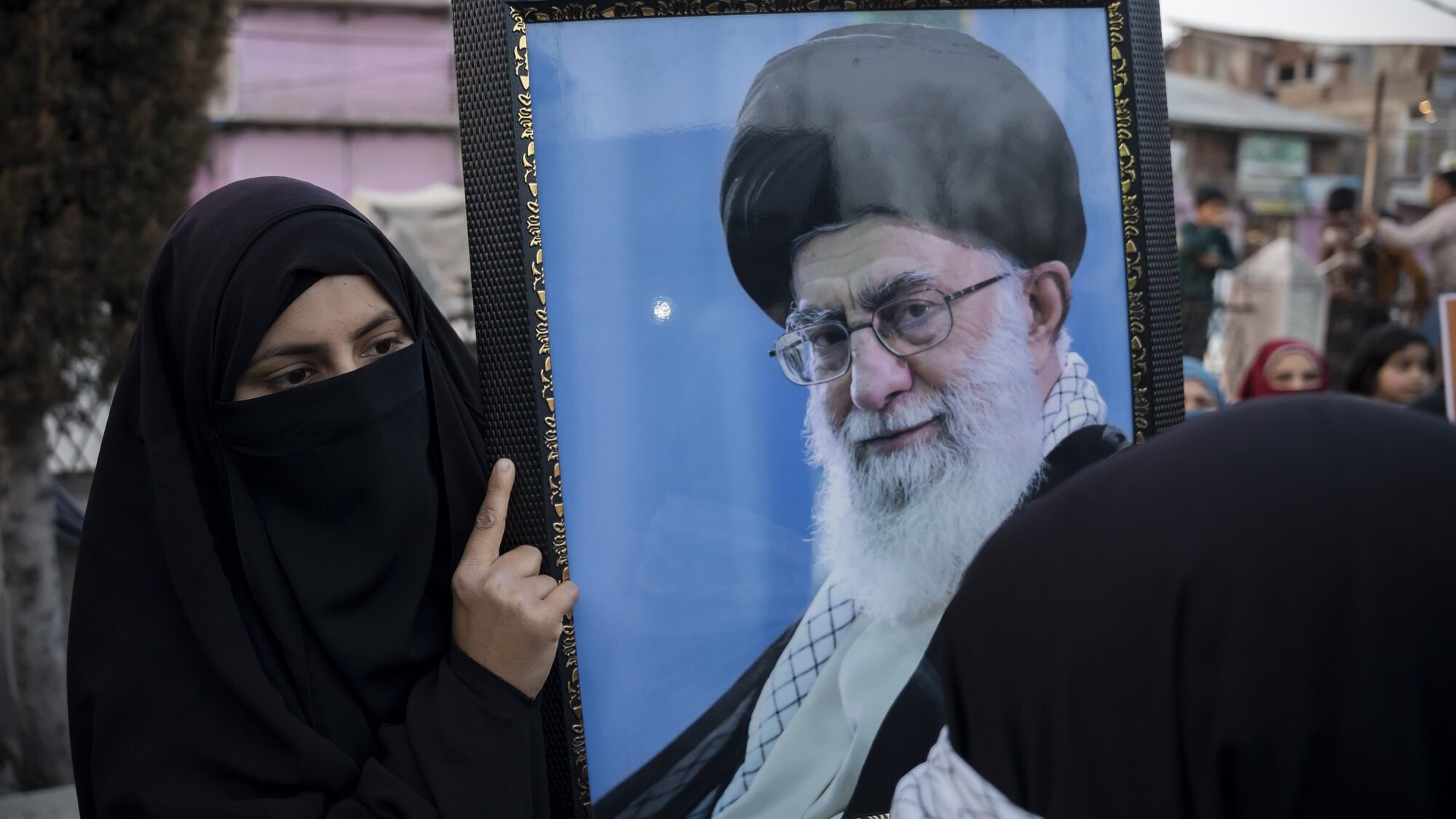 Pakistānā un Indijā notiek protesti pret Hamenei likvidāciju