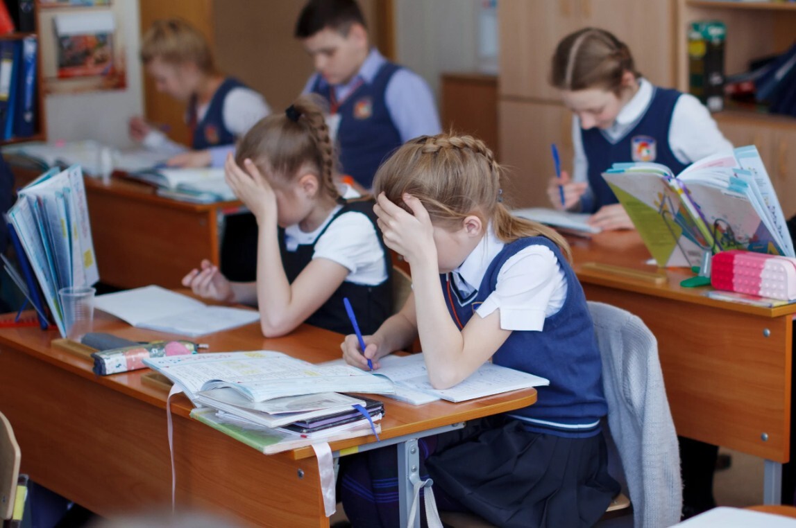 Vecāku bažas un bērnu nākotne: kāpēc joprojām neizvēlas bijušās mazākumtautību skolas