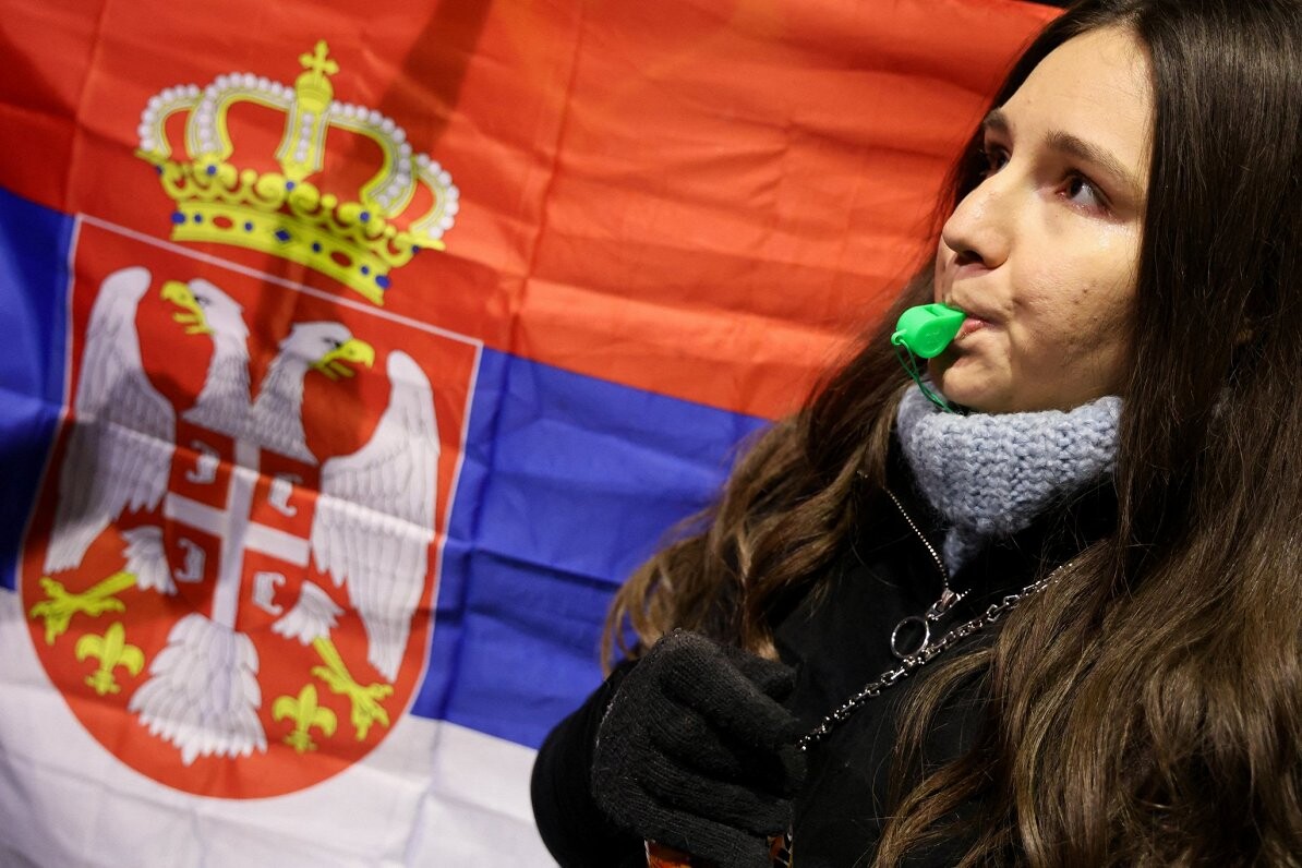 Serbijas pašvaldību vēlēšanas aizēnojušas apsūdzības vardarbībā