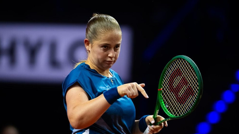Ostapenko cīnīsies par vietu Romas “WTA 1000” turnīra astotdaļfinālā