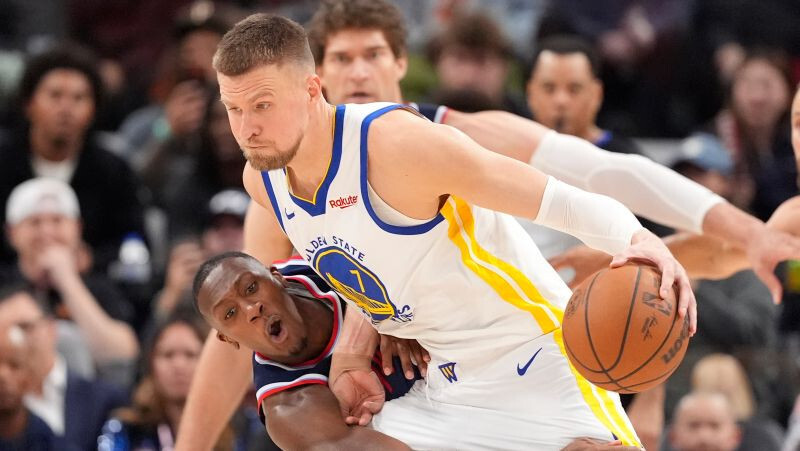 Porziņģis pēc uzvarās pār “Clippers” slavē komandas biedrus
