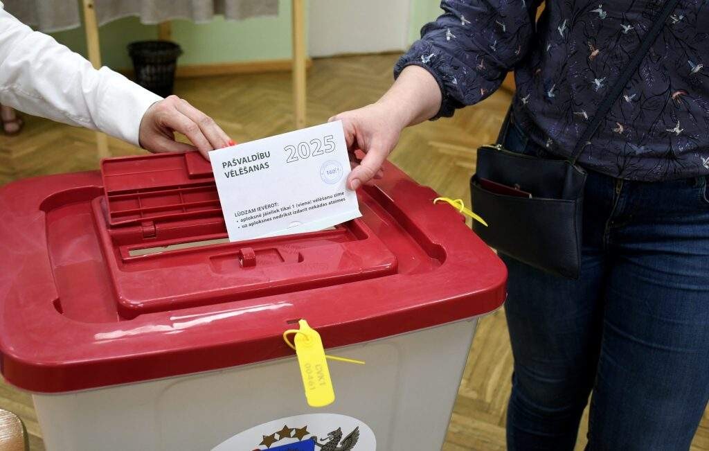 Vēlēšanu sistēmas izstrādi nodod LMT, “Tet” un “Latvijas valsts meži”