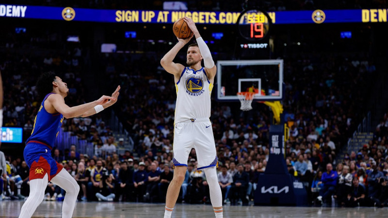 Lai sezona turpinātos, ir jāuzvar: Porziņģim NBA pārspēle Losandželosā