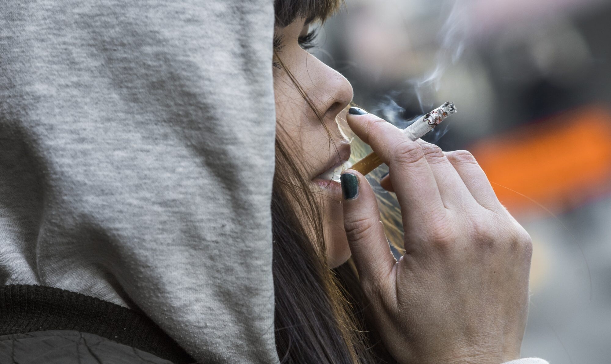 Latvija ieņem nozīmīgu vietu Eiropas nelegālo cigarešu ražošanas tīklā