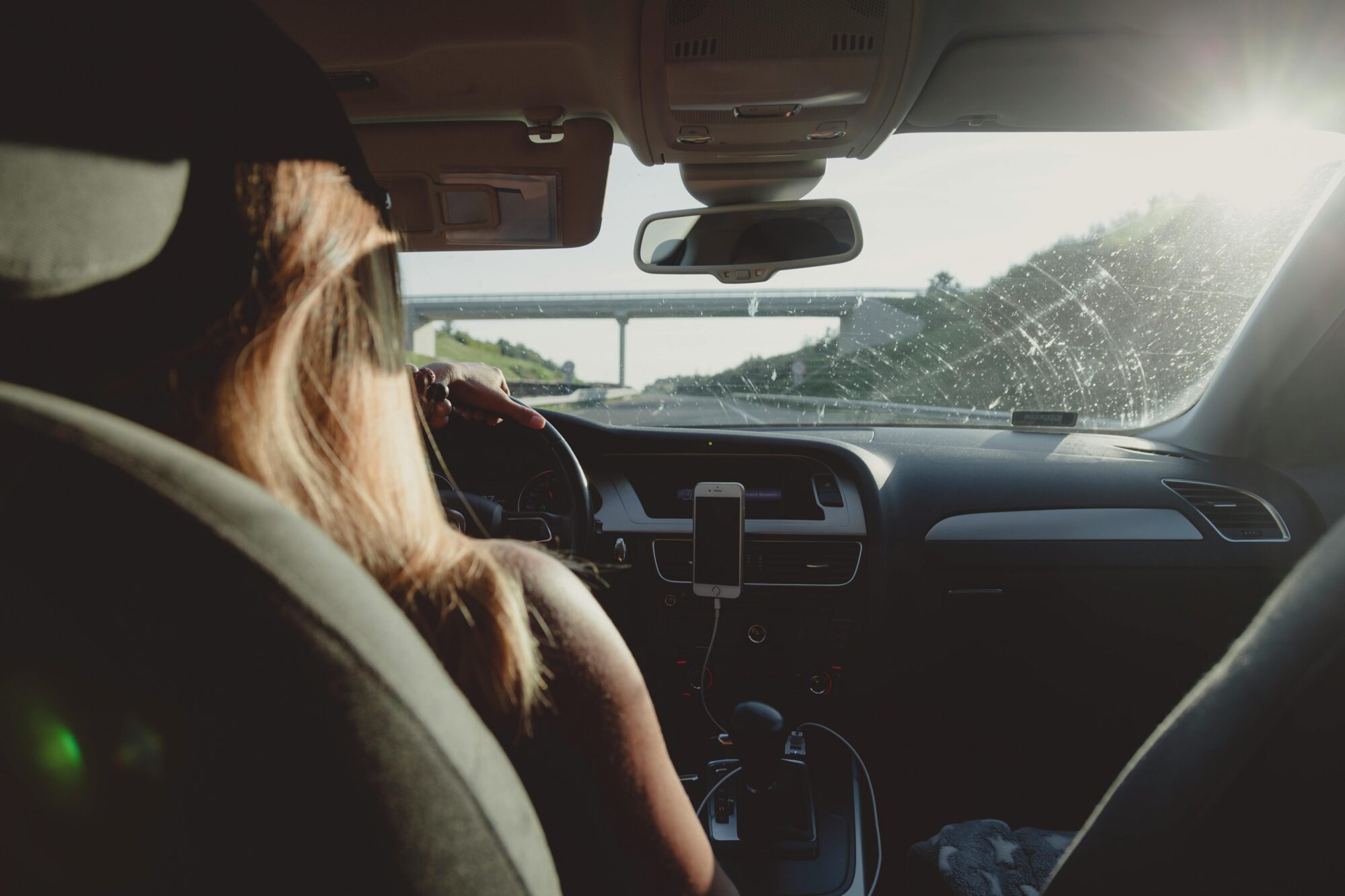 Pavasarī neatslābt – padomi, kā autovadītājiem izvairīties no kreņķiem