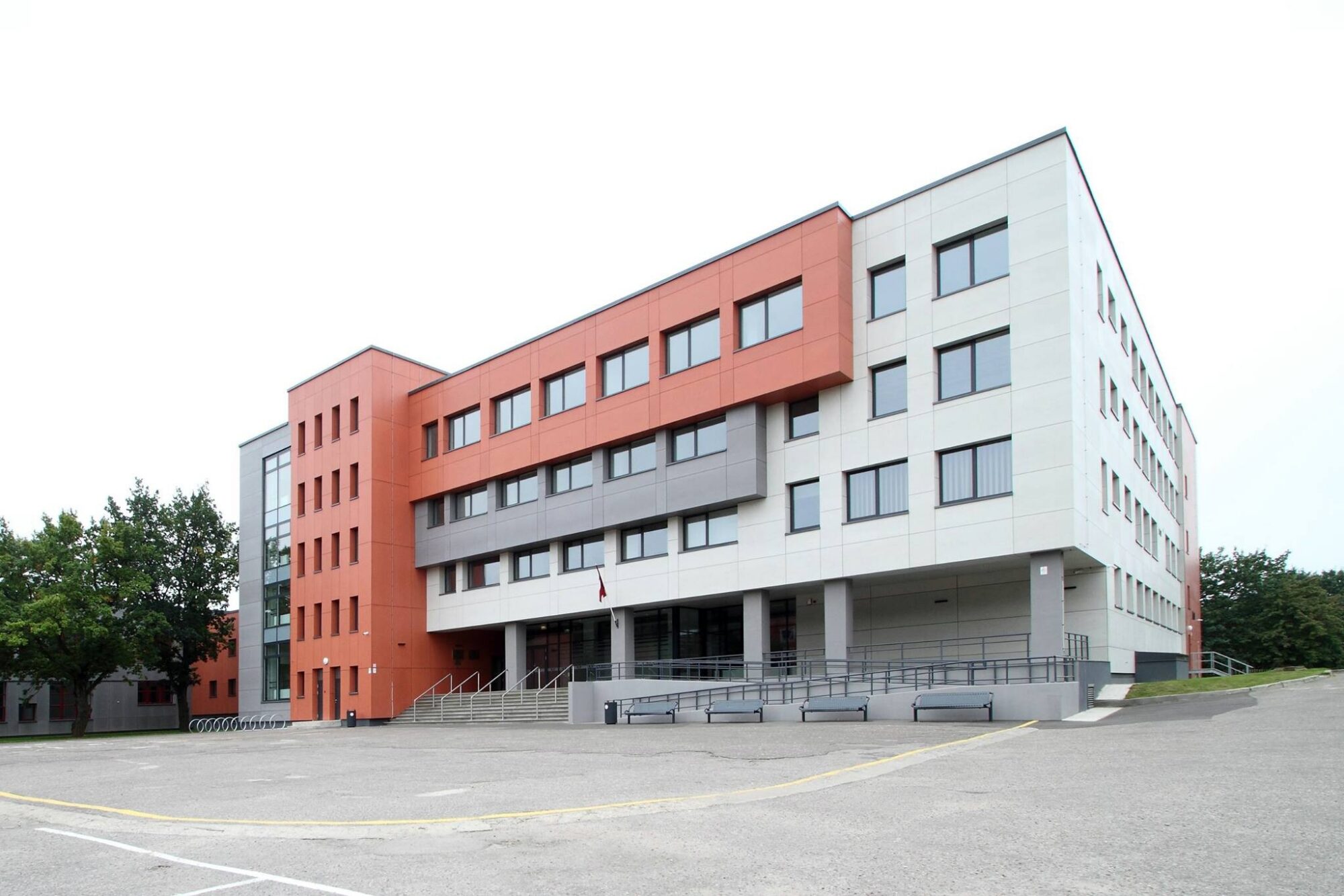 Liepājas Valsts tehnikums aicina ikvienu piedalīties starptautiskā konferencē par energoefektivitāti publiskajās ēkās