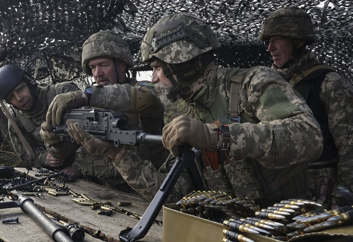 Aizsardzības ministrija rosina pārdalīt 70 miljonus eiro Ukrainas militārajam atbalstam