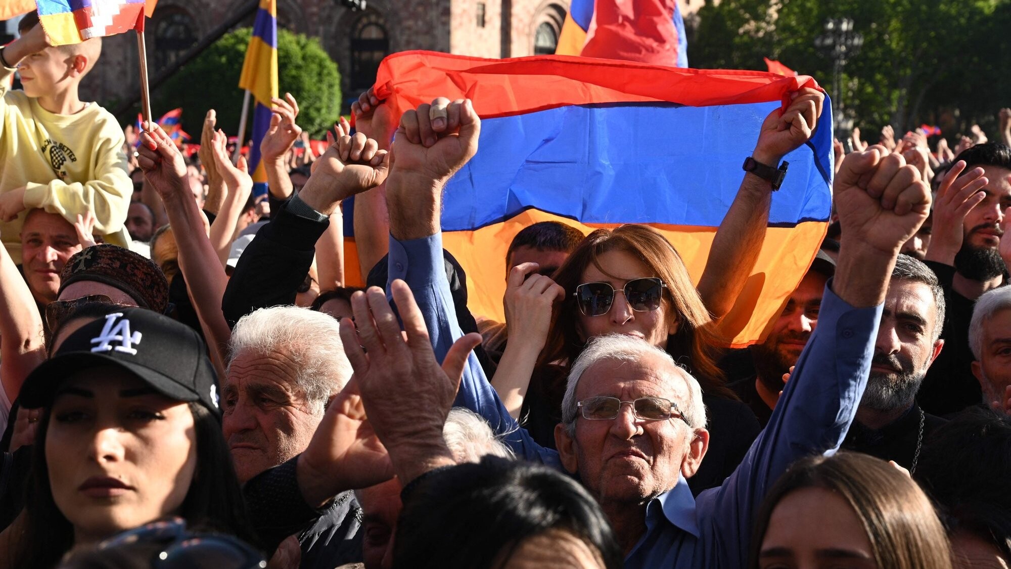 ES izveido Armēnijas misiju bažās par Krievijas iejaukšanos