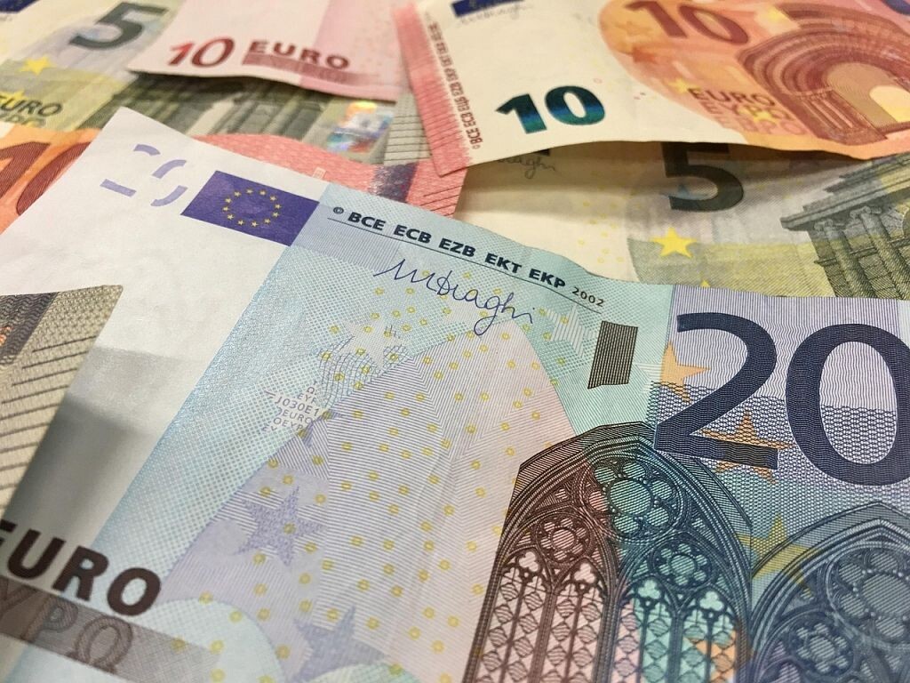 Valsts fondēto pensiju shēmas plānos uzkrātais kapitāls pērn pieaudzis par 13,6%
