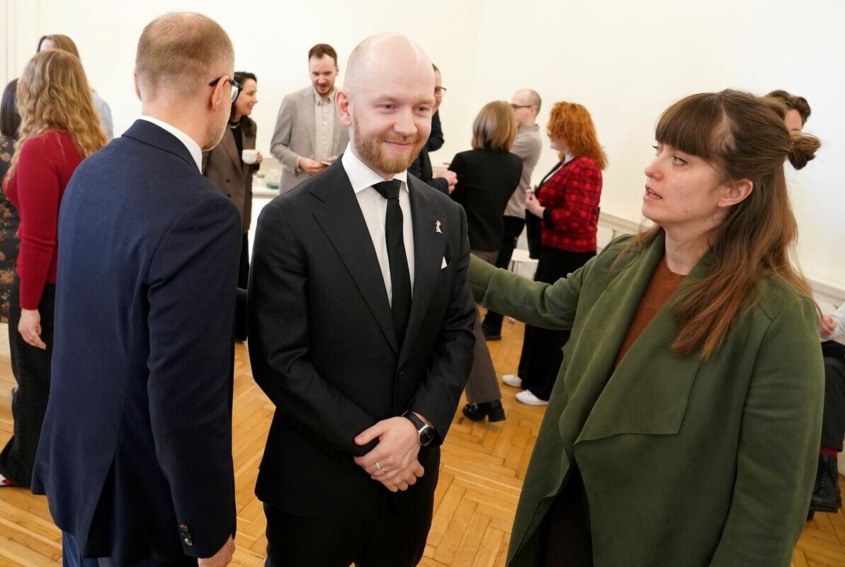 Ja ZZS turpinās vilcināt aizdevumu “airBaltic”, “Progresīvie” apsvērs vēršanos pie opozīcijas