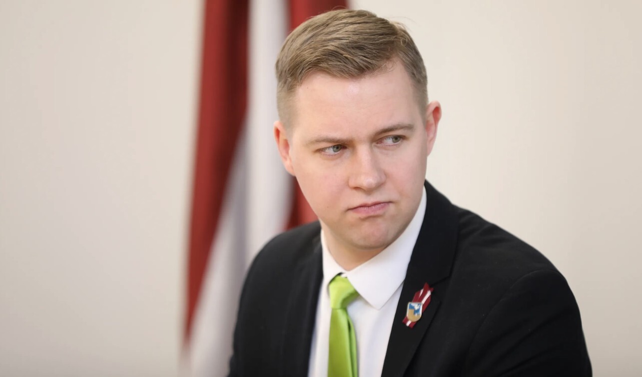ZZS politiķis neizslēdz iespēju virzīt PVN samazināšanu degvielai
