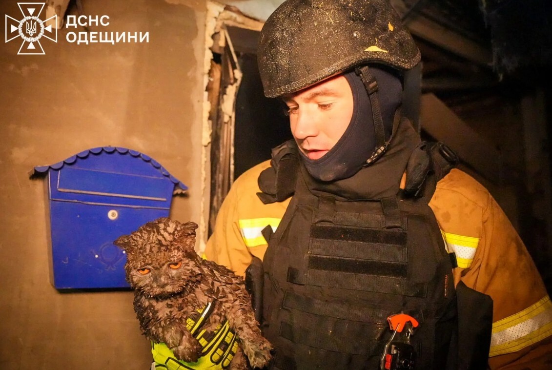 Krievija uzbrukusi Ukrainai ar divām raķetēm un 107 droniem