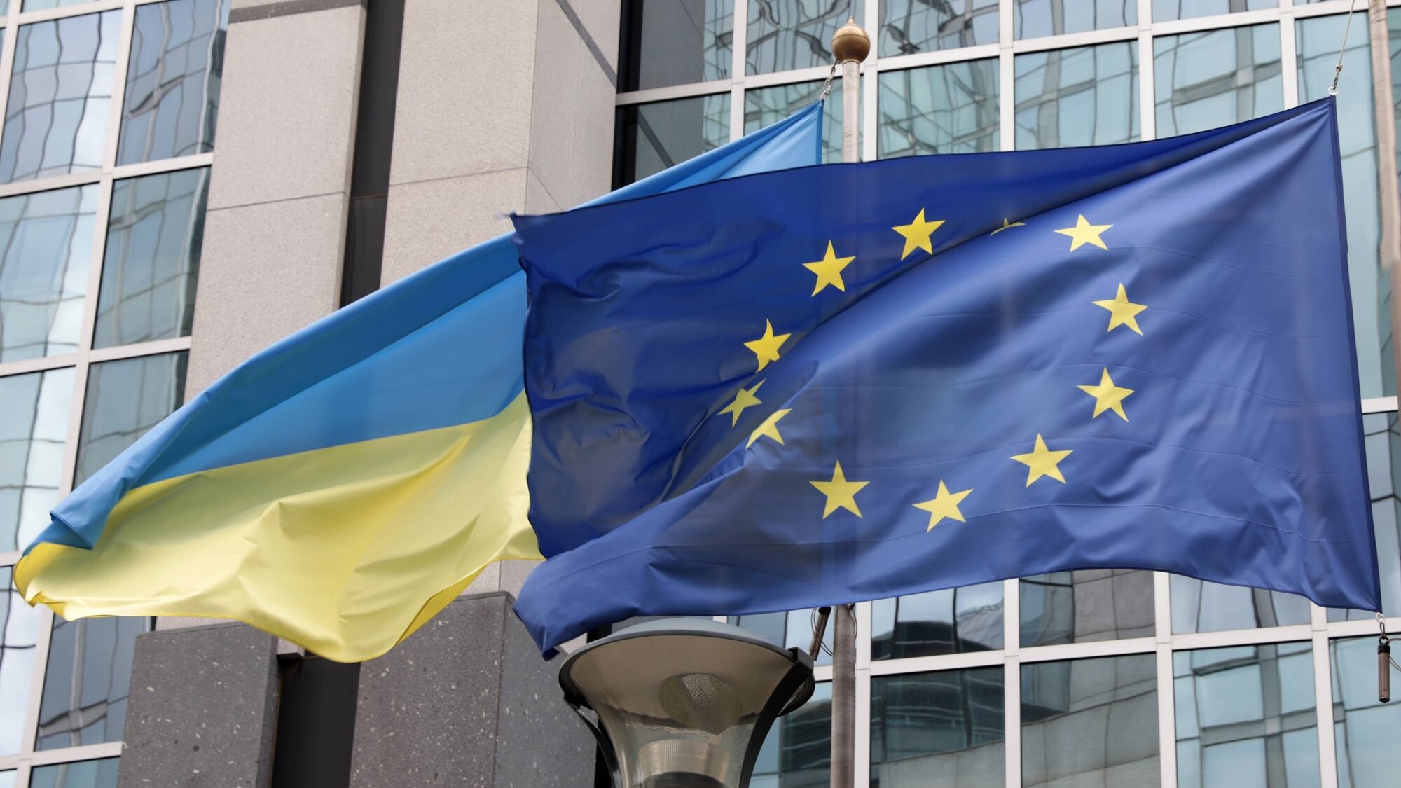 ES Ārlietu padomē diskutēs par atbalstu Ukrainai un spiedienu uz Krieviju