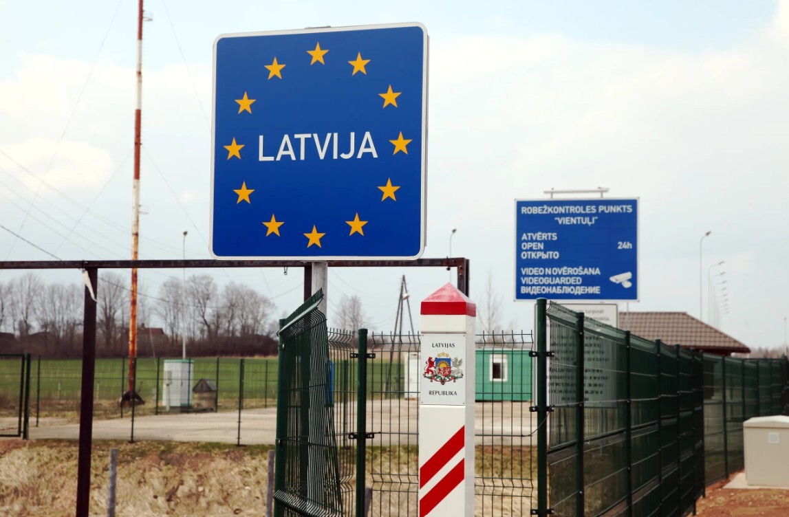 Brīvdienās novērsti 273 nelegālo migrantu mēģinājumi šķērsot Baltkrievijas-Latvijas robežu