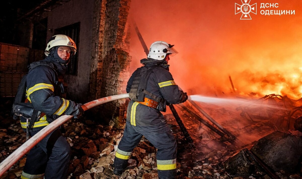 Krievija uzbrukusi Ukrainai ar četrām raķetēm un 129 droniem