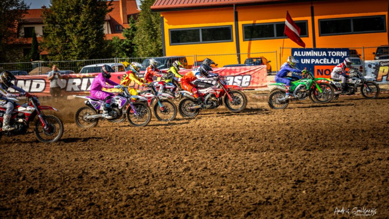 Latvijas čempionāts motokrosā startēs Aizputē