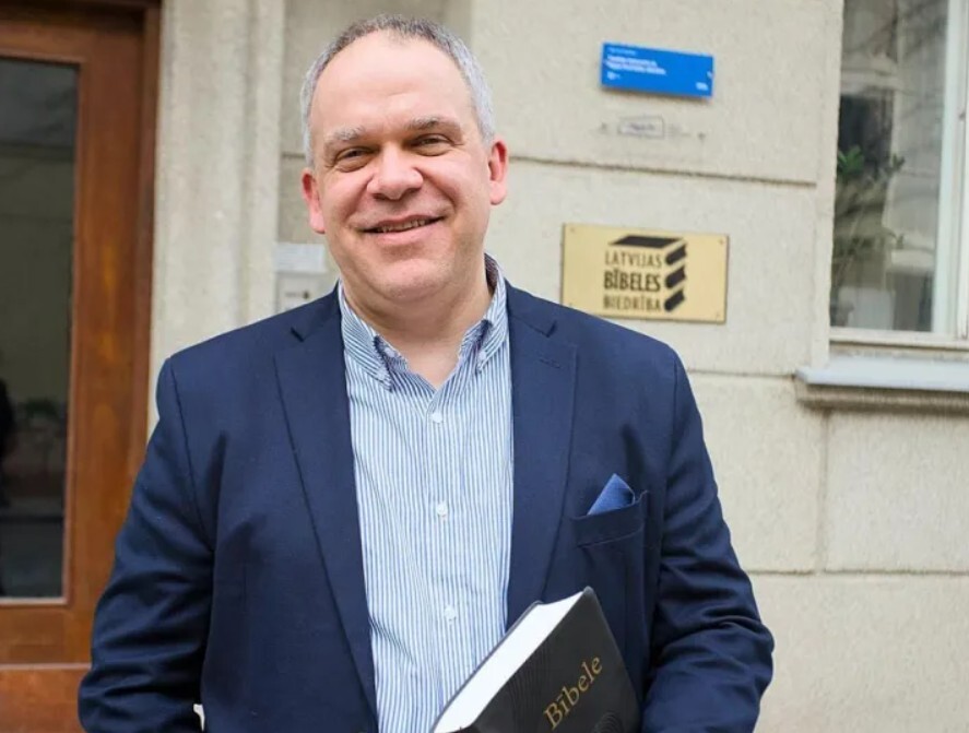 Par Latvijas Bībeles biedrības jauno ģenerālsekretāru iecelts mācītājs Eisāns