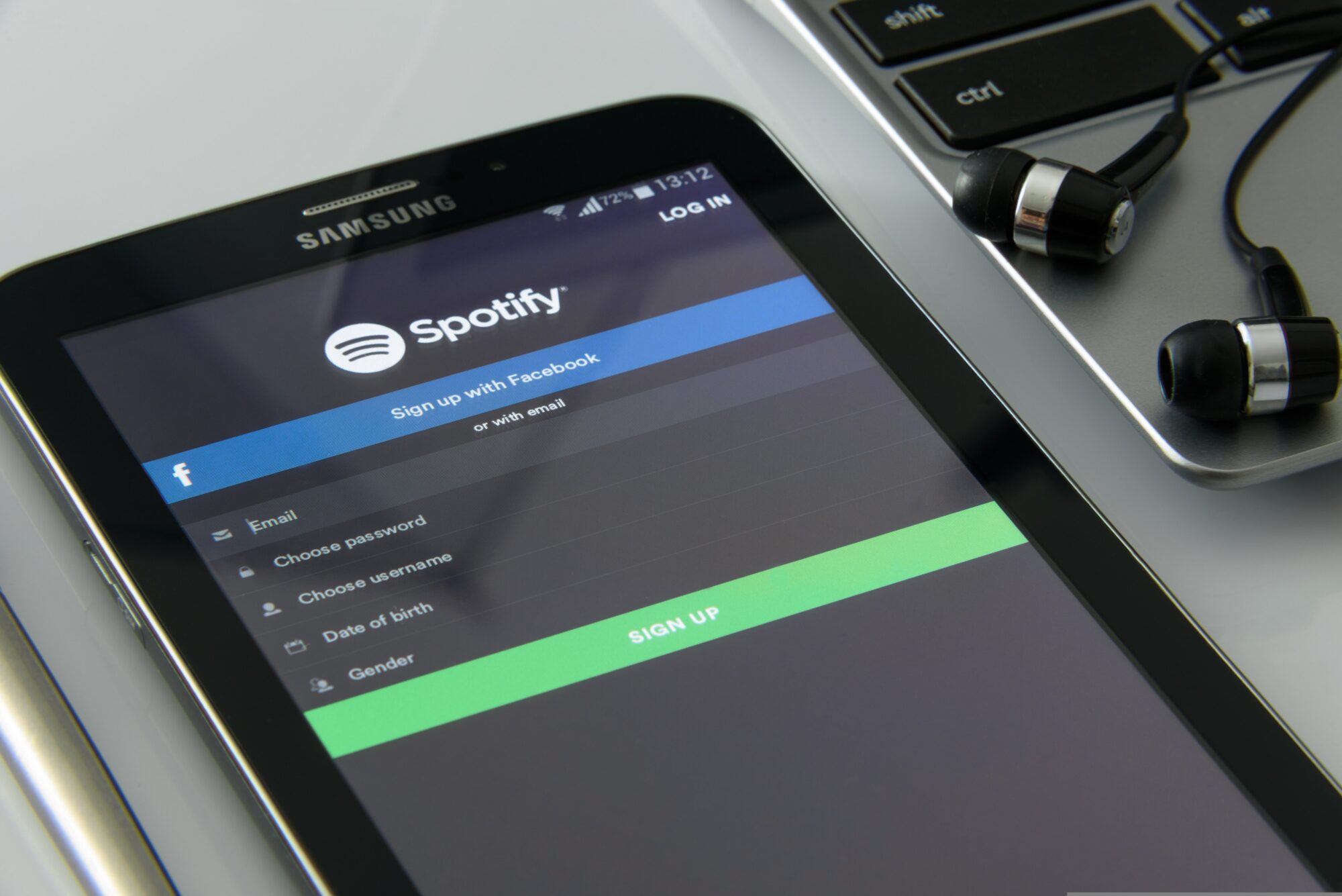 “Spotify” ienākumi pirmajā ceturksnī pieauguši par 8%