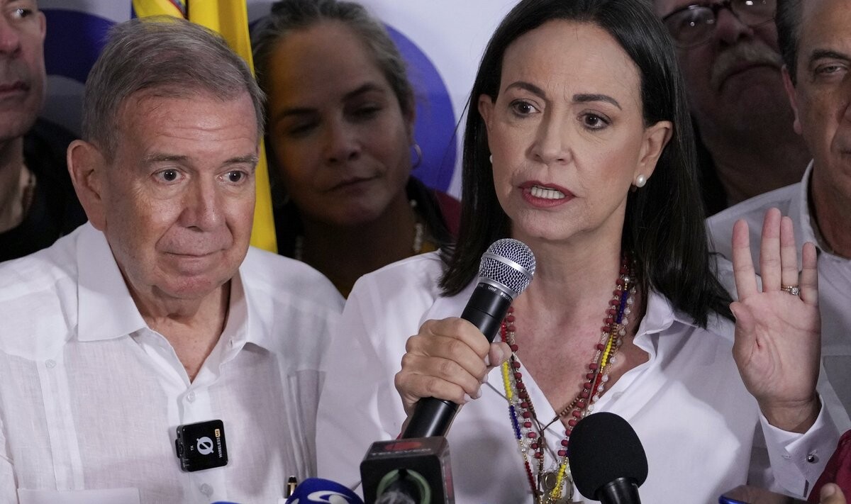 Venecuēlas opozīcija pieprasa prezidenta vēlēšanas pēc Maduro gāšanas