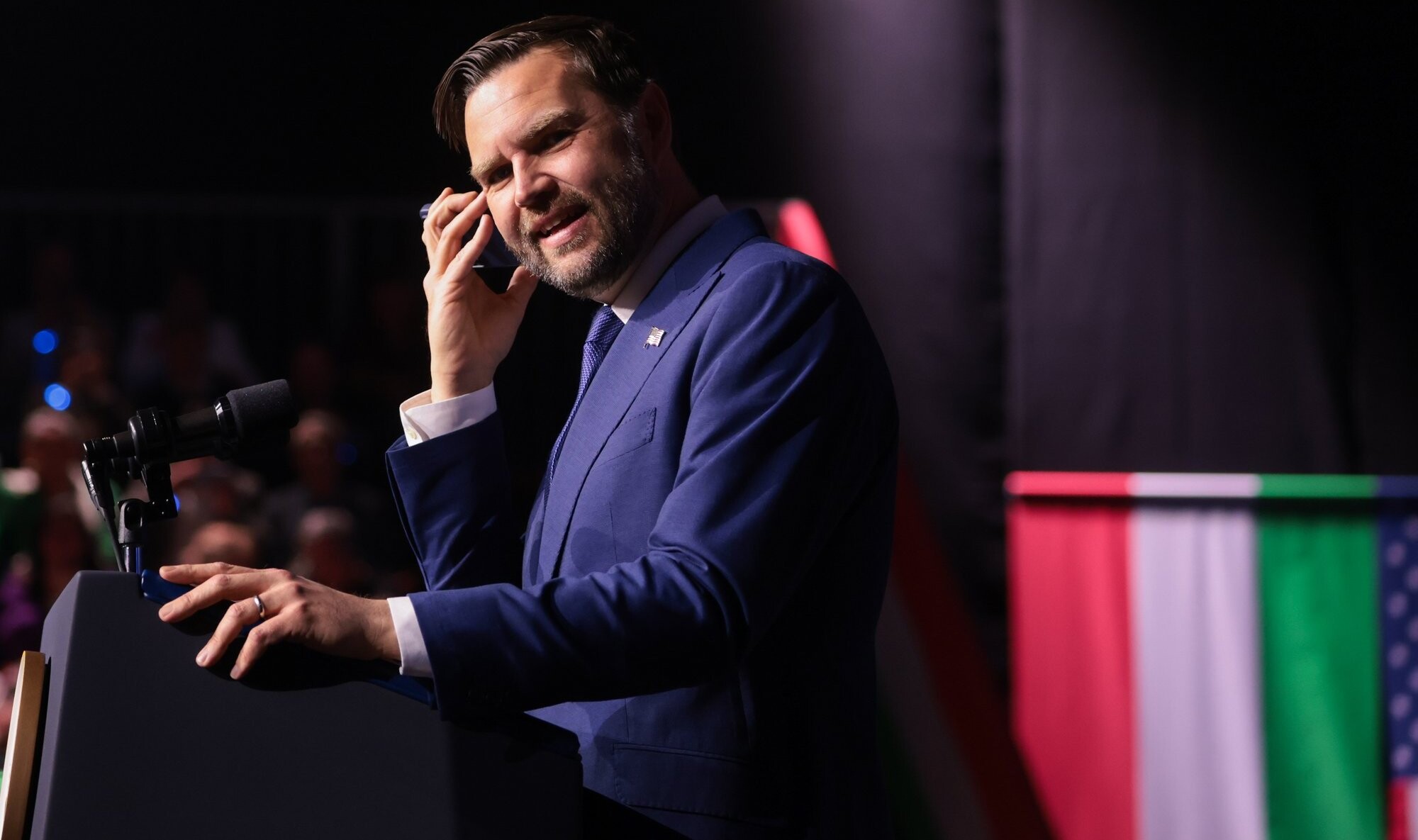 Venss: Pamiers ir trausls, Tramps vēlas progresu