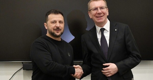 Prezidents ar pētniekiem pārrunā sadarbību ar Ukrainu augsnes atveseļošanā