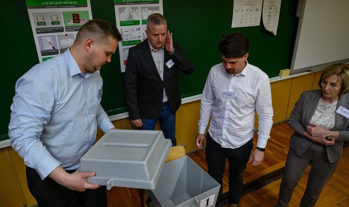 Ungārijā noslēgusies balsošana parlamenta vēlēšanās