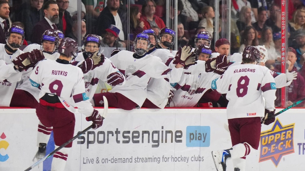 Latvijas U-18 hokejisti plāno piedalīties pasaules čempionātā, bet nespēlēs pret Baltkrieviju