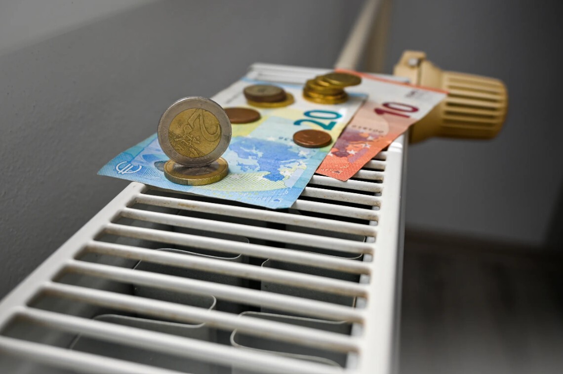 KEM: Silto laika apstākļu dēļ aprīlī būtiski saruka siltumenerģijas patēriņš un iedzīvotāju izdevumi par apkuri