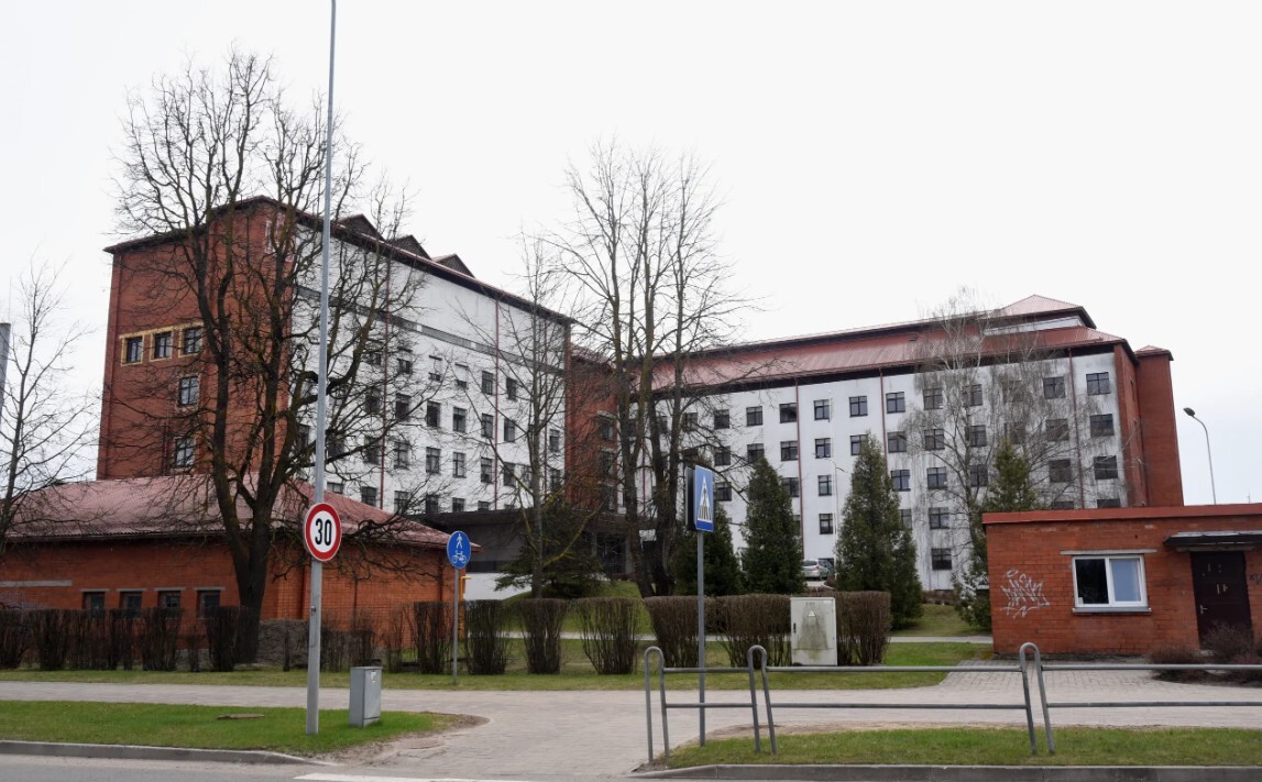 Turpinot šķetināt iepirkumu lietu, veic kratīšanas arī Bauskas un Jelgavas slimnīcās