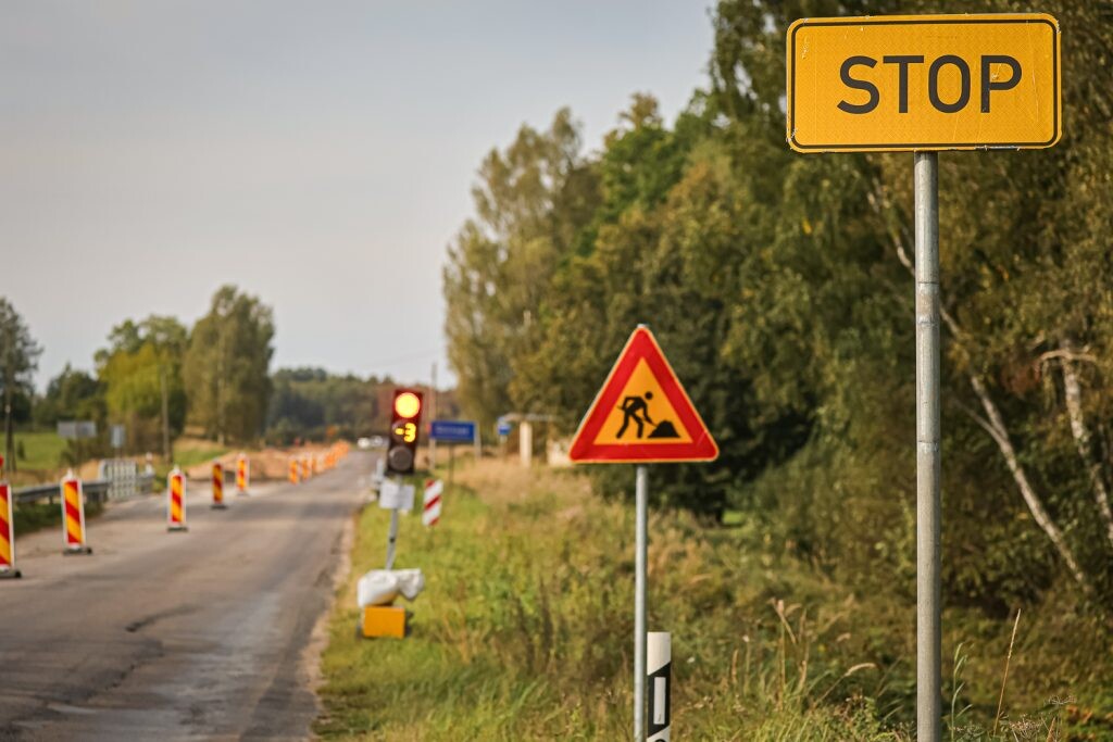 Valsts autoceļu tīklā būvdarbi notiek 43 posmos