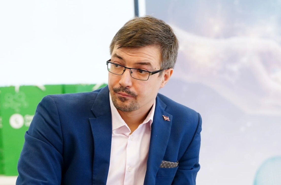 Izglītības un zinātnes ministres biroju vadīs Kalvāns