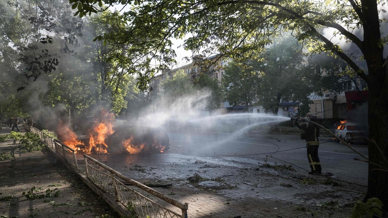 Krievija uzbrukusi Ukrainai ar raķeti un 43 droniem